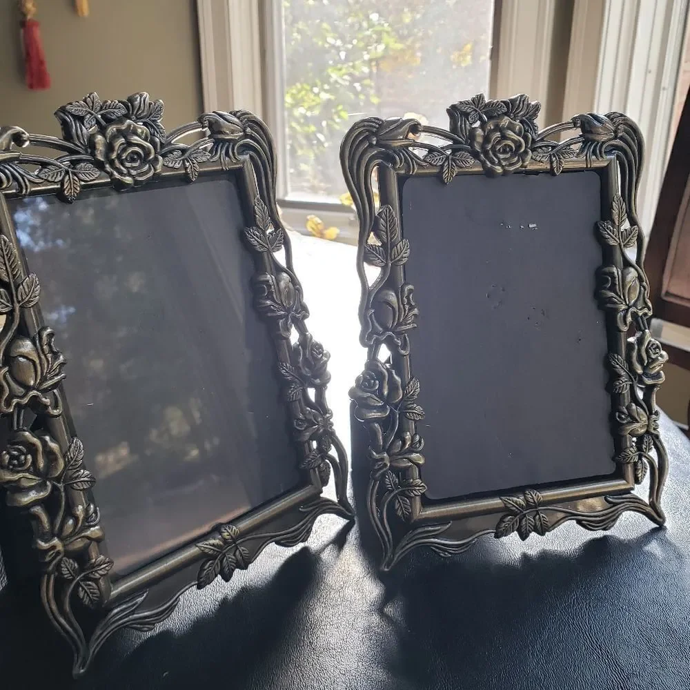 N/A ornate metal